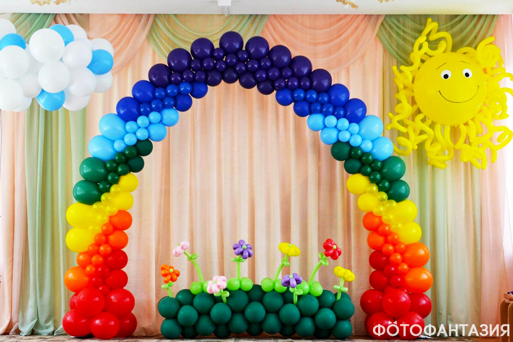 Оформление шарами на выпускной в детском саду